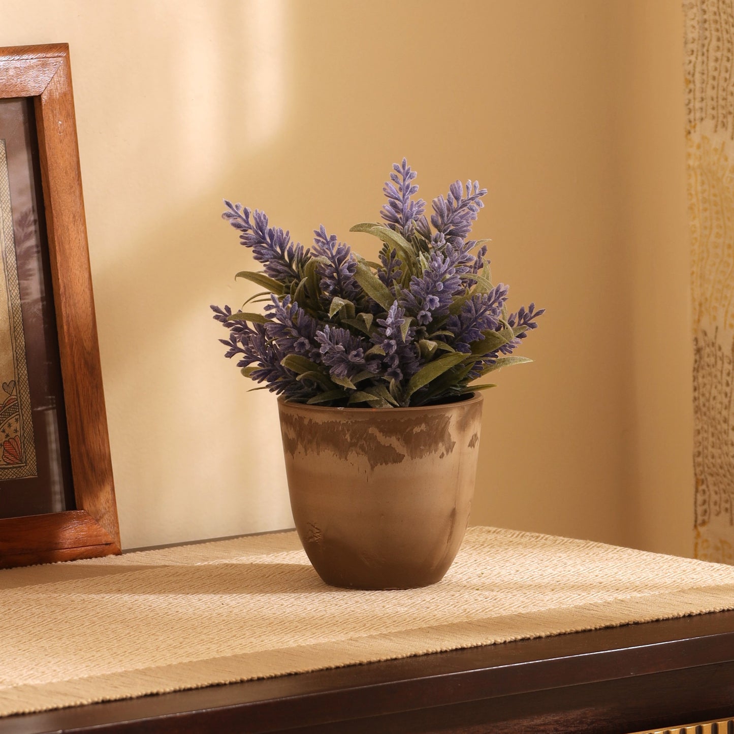 Set of 6 Taupe FRP Pots (4 inches)