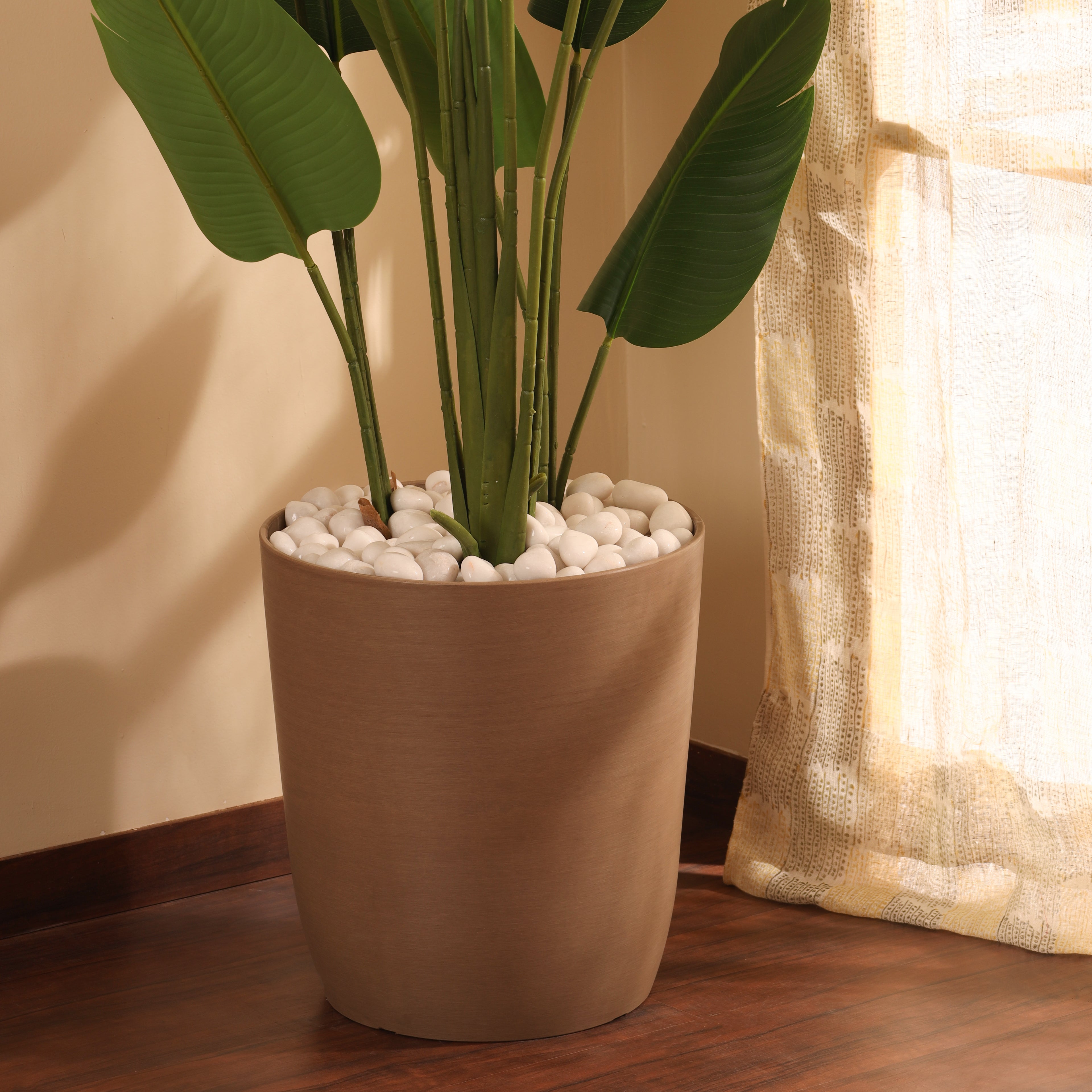 Verdant Planter (Large, 1.5 Feet, Taupe)