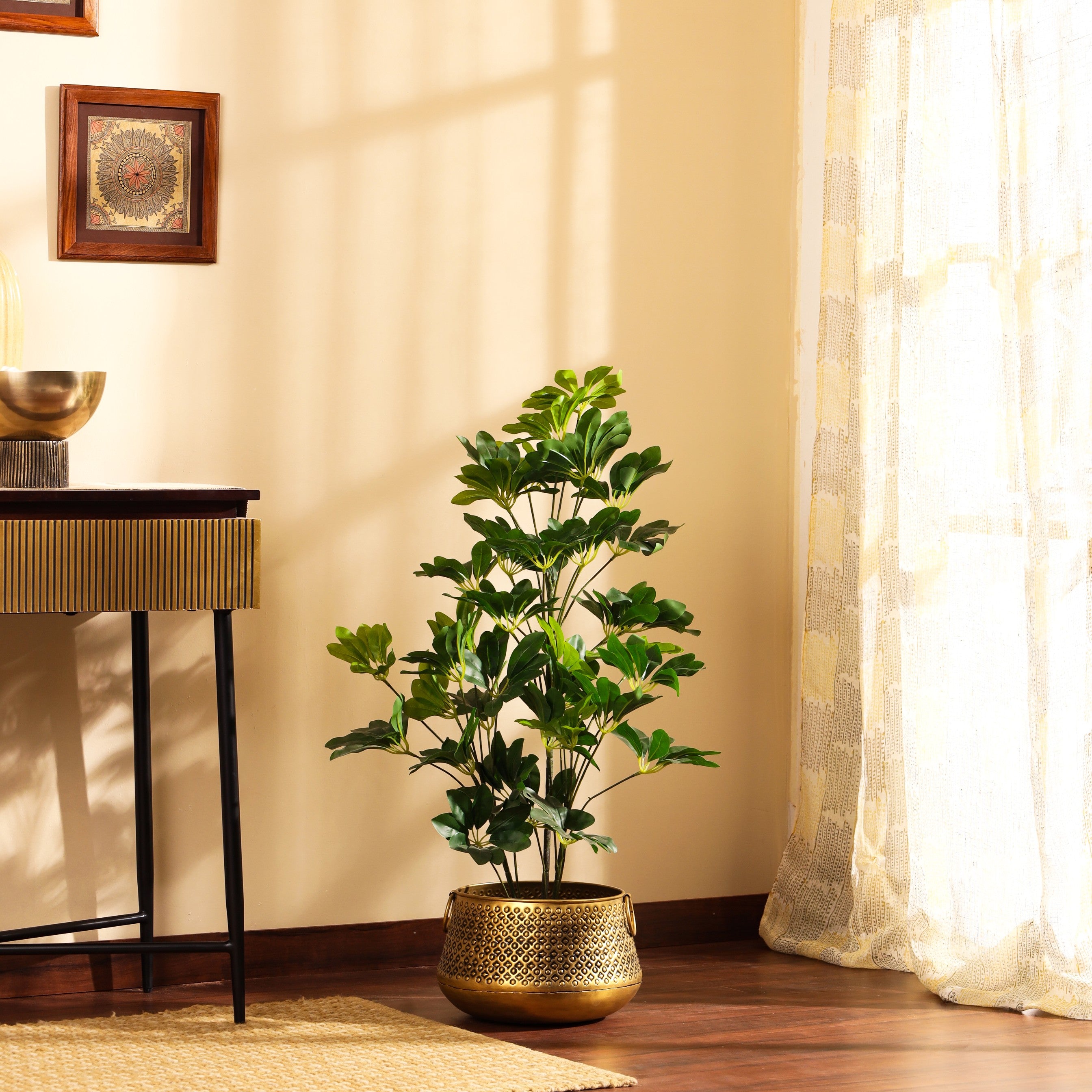 artificial luxe schefflera plant with black pot 3 feet for home and office decor for indoor and outdoor use
